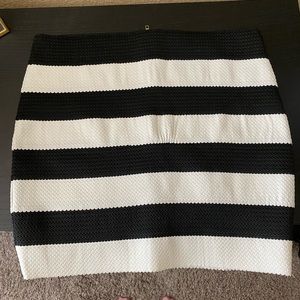 Striped stretchy pencil skirt size 3X